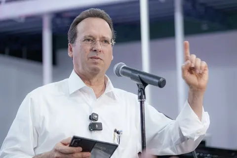 El Dr. José Benjamín Pérez Matos llama a los Peruanos a Participar en las Elecciones y Destaca la Importancia de la Estabilidad para el Futuro del País